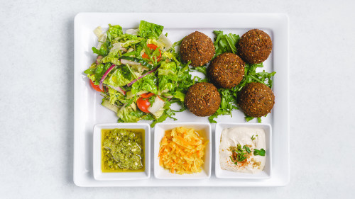 Falafel als Hauptgericht Falafel als Hauptgericht