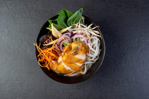Pho Ga mit Maispoulardenbrust Pho Ga mit Maispoulardenbrust