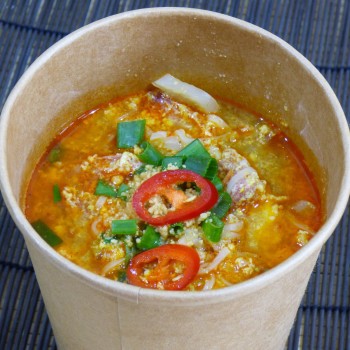 Nudelsuppe TomYam mit Nudelsuppe TomYam mit
