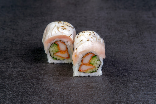 Hamachi Roll (8 Stück) Hamachi Roll (8 Stück)