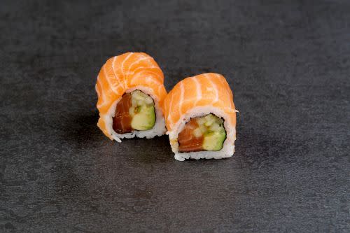 Salmon Mix Roll (8 Stück) Salmon Mix Roll (8 Stück)
