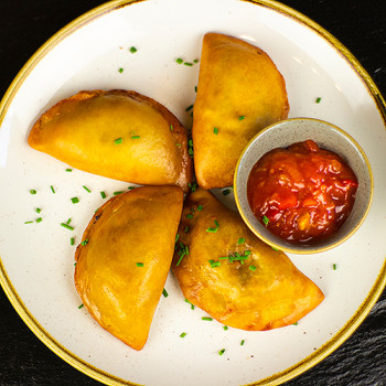 Empanadas mit Salsa Empanadas mit Salsa