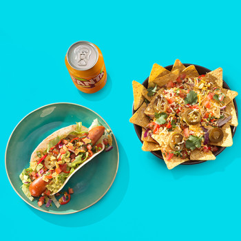 Perro Caliente & Nachos Perro Caliente & Nachos