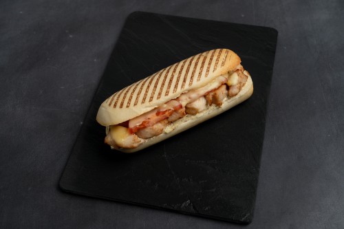Panini gegrilde kip Panini gegrilde kip