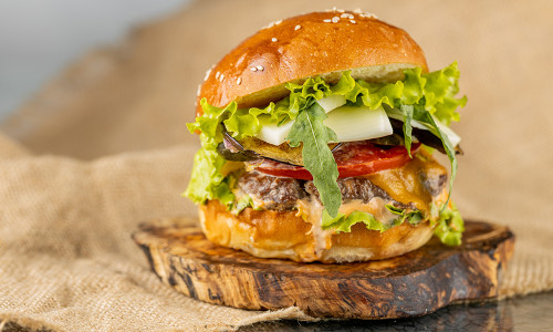 Premium Büffel-Mozzarella Burger Premium Büffel-Mozzarella Burger