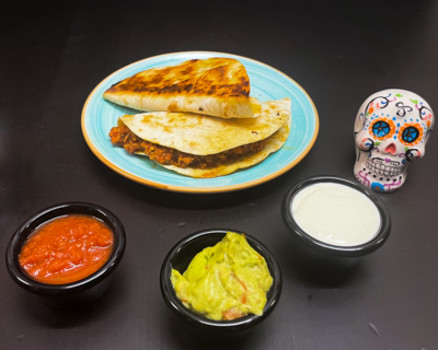 Vorspeisen Quesadilla con Carne Vorspeisen Quesadilla con Carne