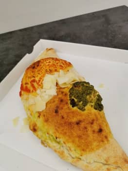 Calzone Tricolore Calzone Tricolore