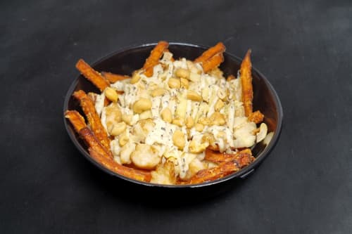 Loaded Fries met gegrilde kip Loaded Fries met gegrilde kip