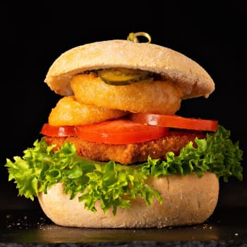 Vegan Crunchy Chik'n Burger Vegan Crunchy Chik'n Burger