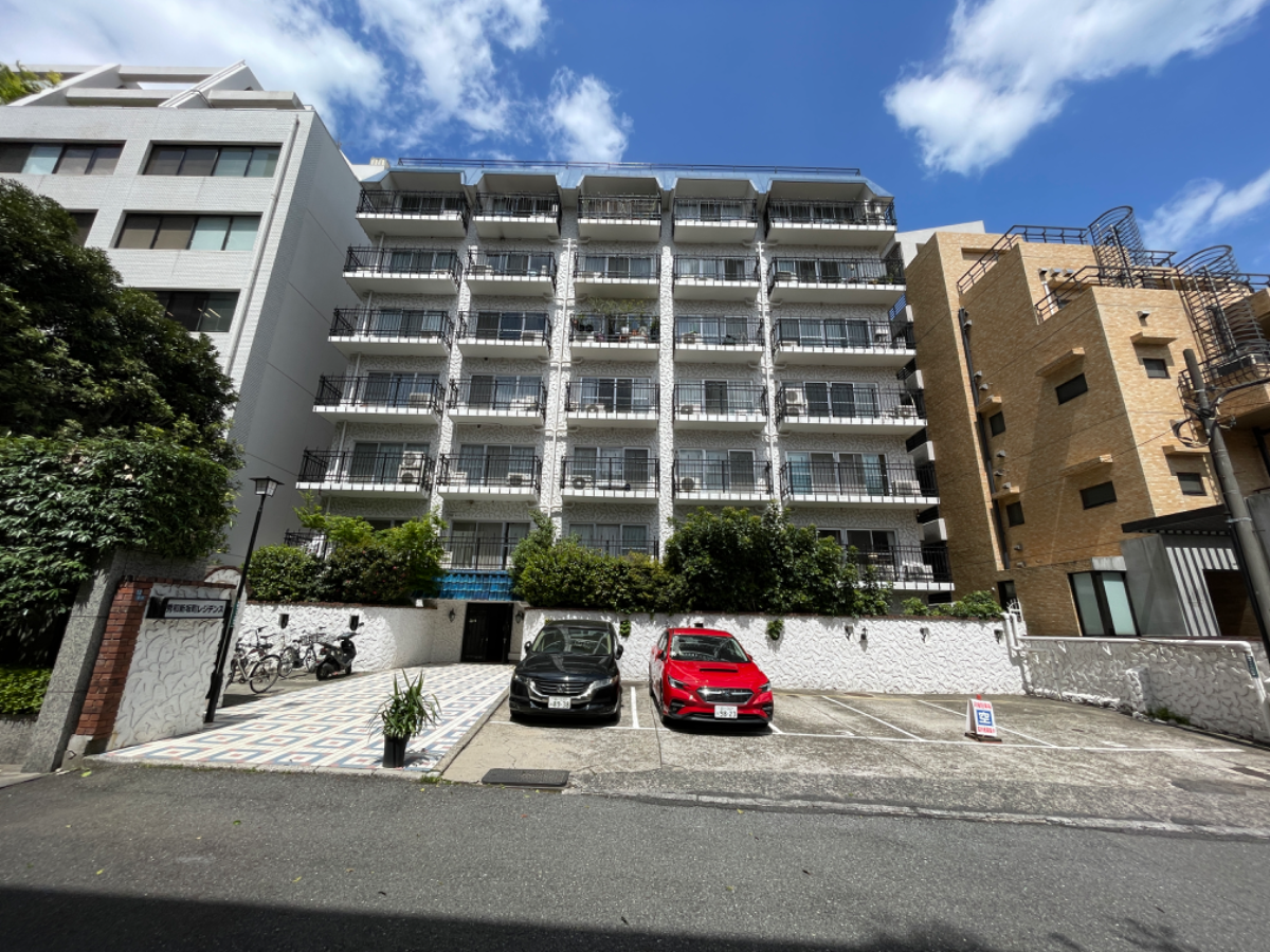 v20240424174055/fresh/building/J00100357221_1