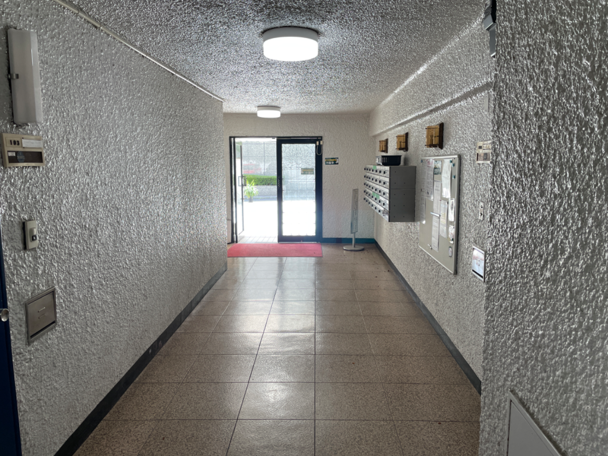 v20240424174055/fresh/building/J00100357221_5