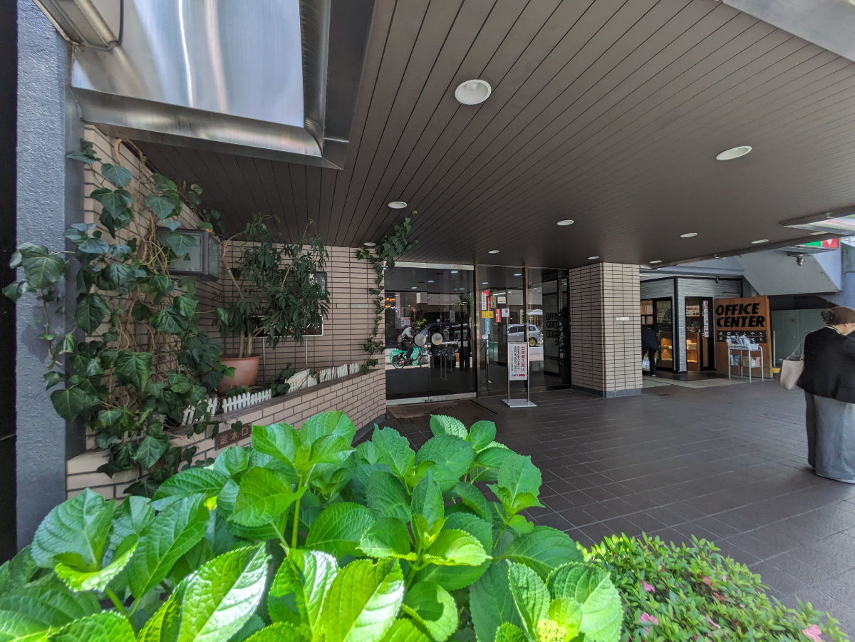 v20240515174051/fresh/building/J00100366920_3