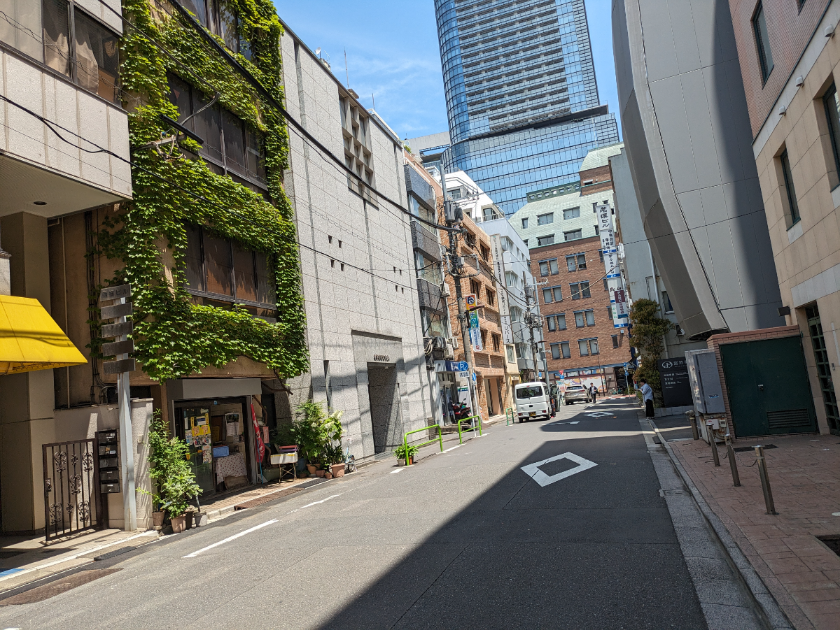 v20240527174055/fresh/building/J00100366708_2