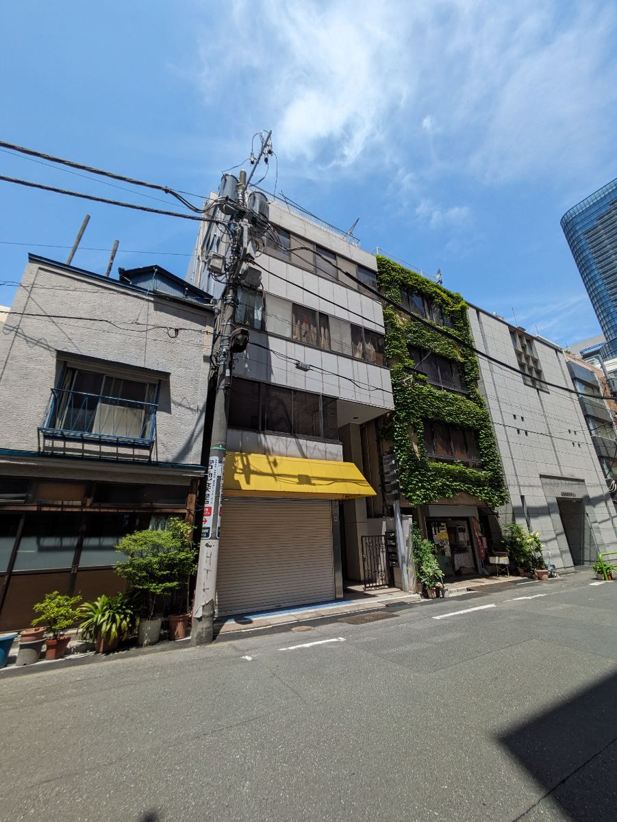 v20240527174055/fresh/building/J00100366708_9