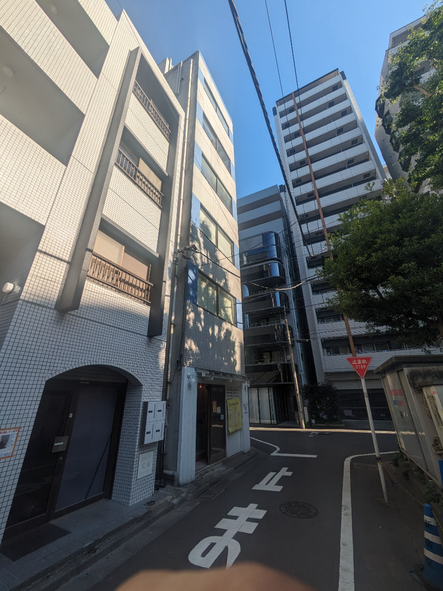 v20240604174052/fresh/building/J00100365135_5