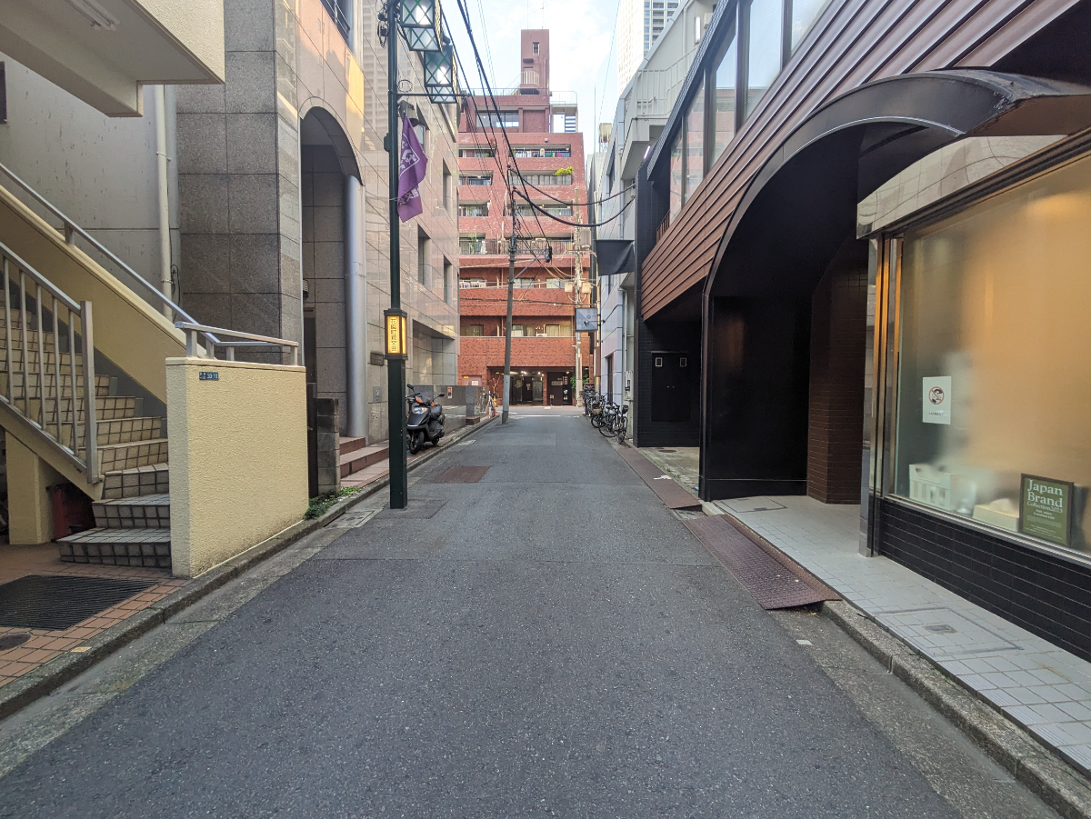 v20240606174059/fresh/building/J00100388450_2