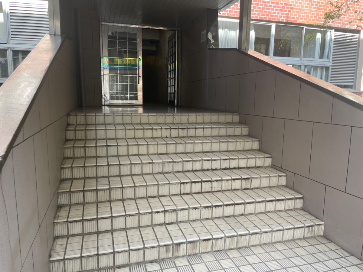 v20240614174055/fresh/building/J00100376513_7