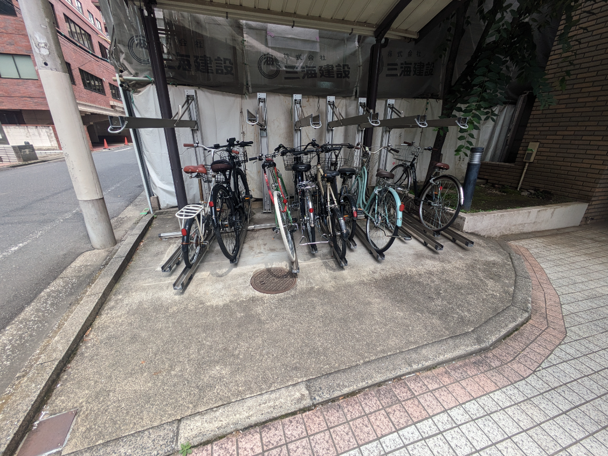 v20240701174101/fresh/building/J00100365765_10