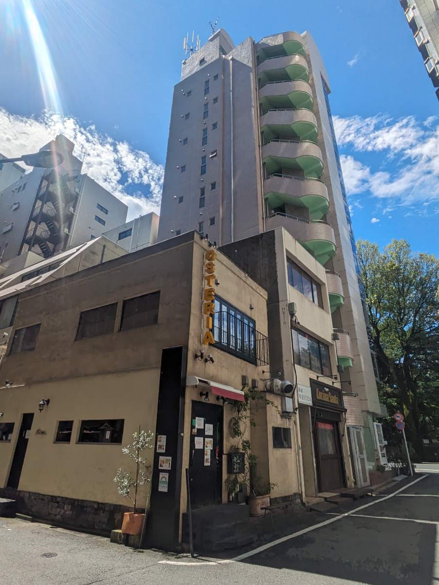 v20240701174101/fresh/building/J00100368142_7
