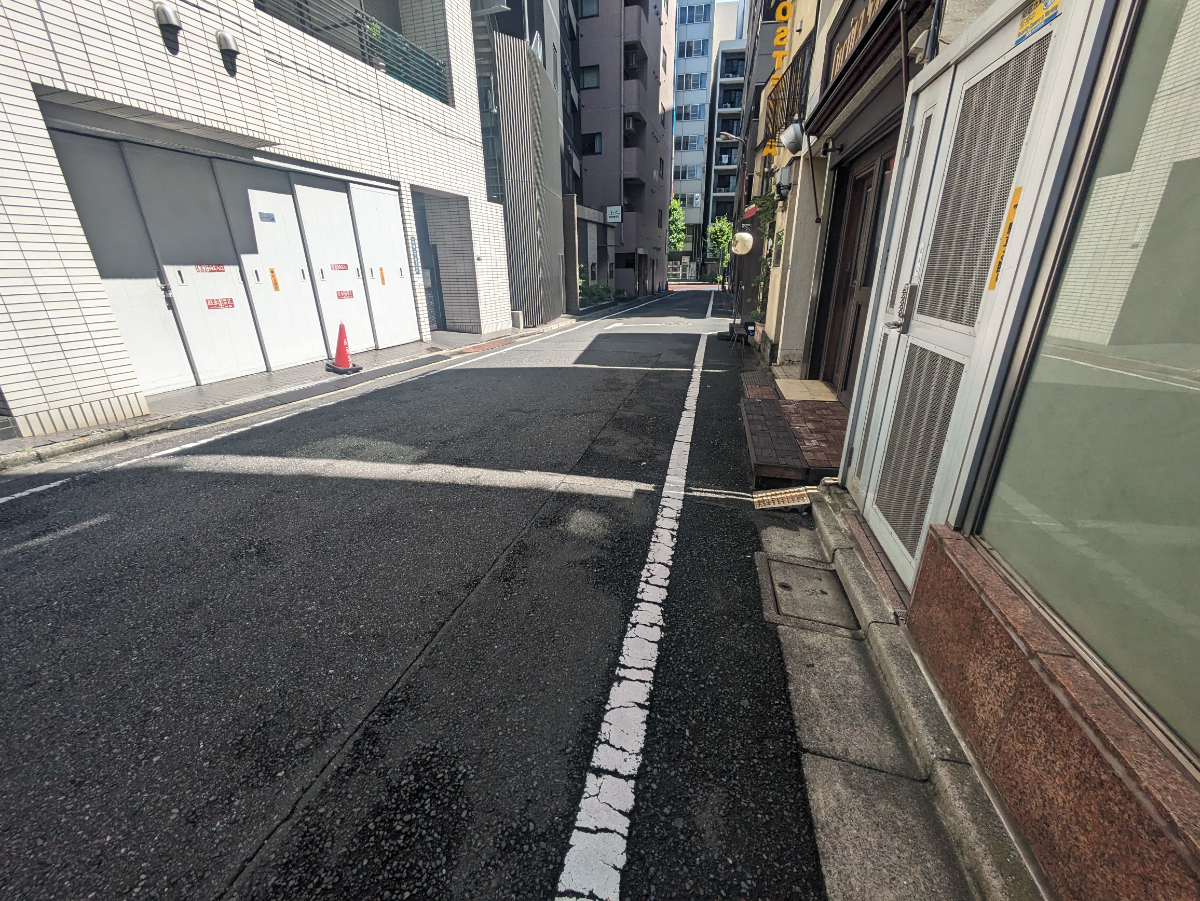 v20240701174101/fresh/building/J00100368142_9