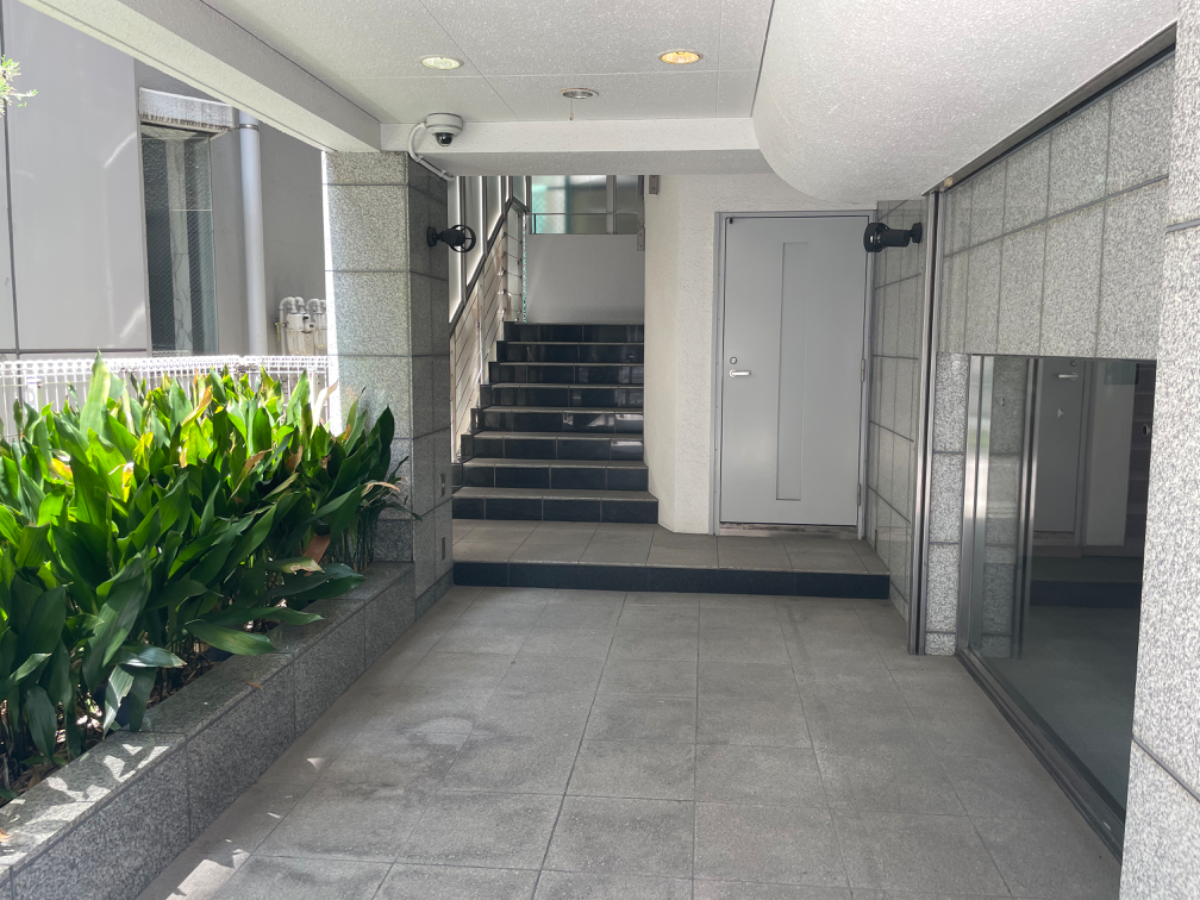 v20240724174102/fresh/building/J00100364404_9