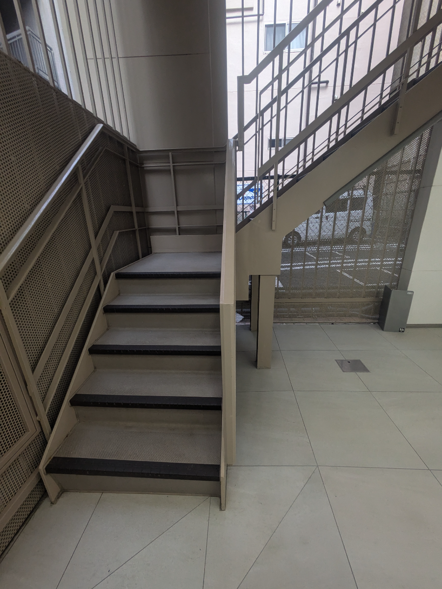 v20240801174054/fresh/building/J00100369402_5
