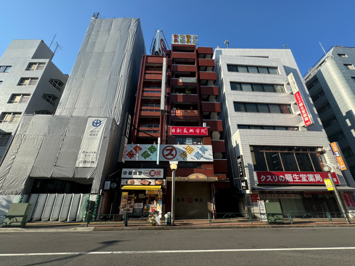 v20240830174107/fresh/building/J00100360758_1