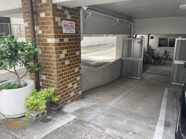 v20240830174107/fresh/building/J00100364900_8