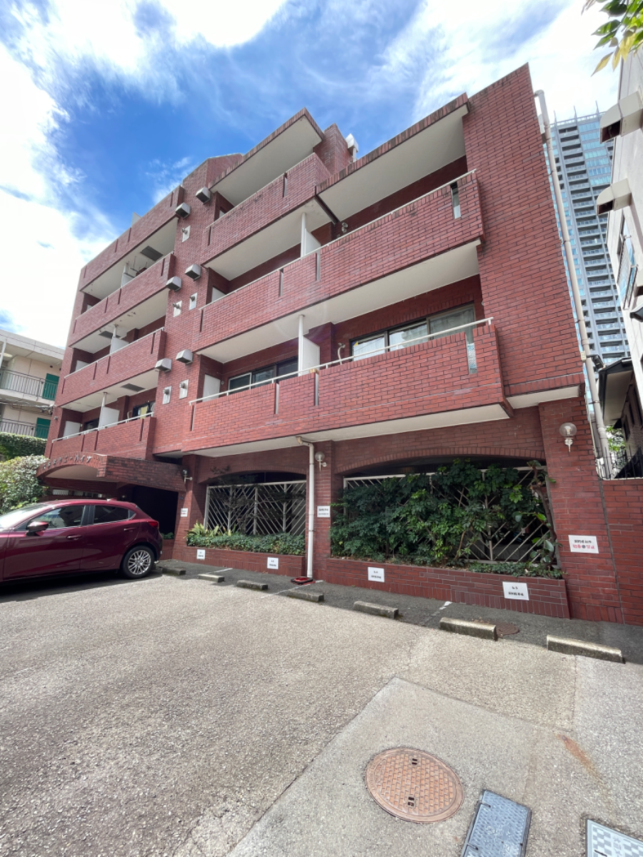 v20240830174107/fresh/building/J00100373715_10