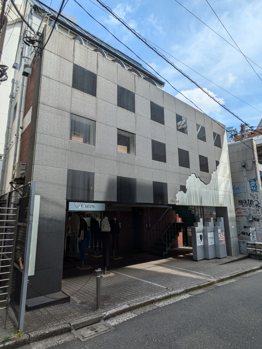 v20240830174107/fresh/building/J00100378387_5