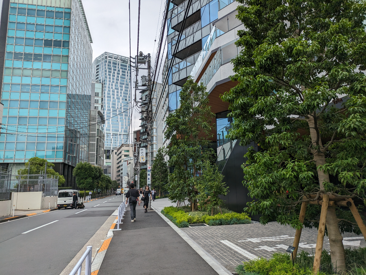 v20240911174048/fresh/building/J00100504576_65