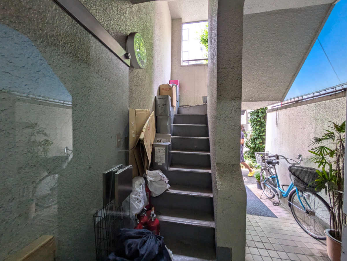 v20240925174106/fresh/building/J00100359304_8