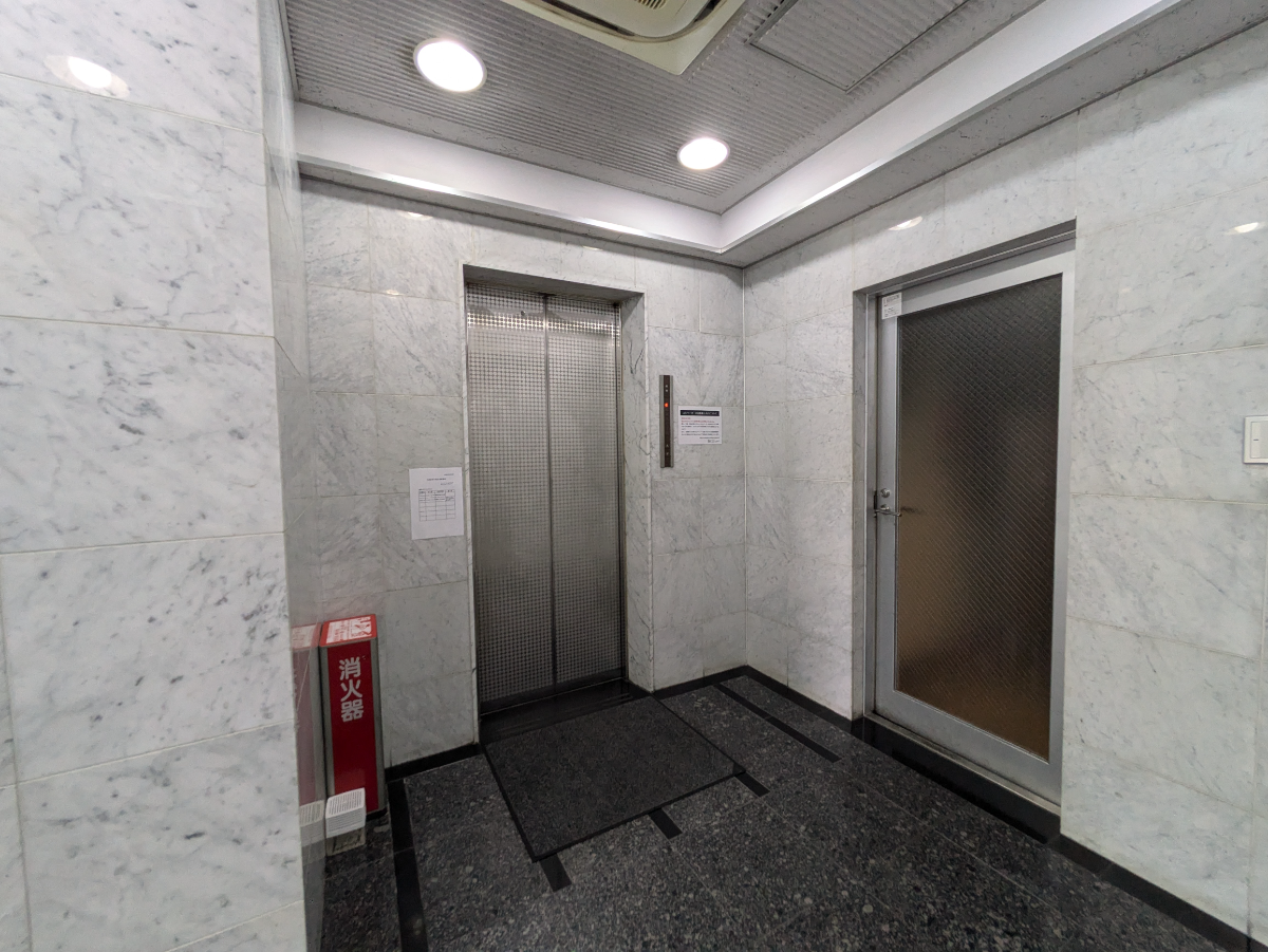 v20240925174106/fresh/building/J00100365944_4