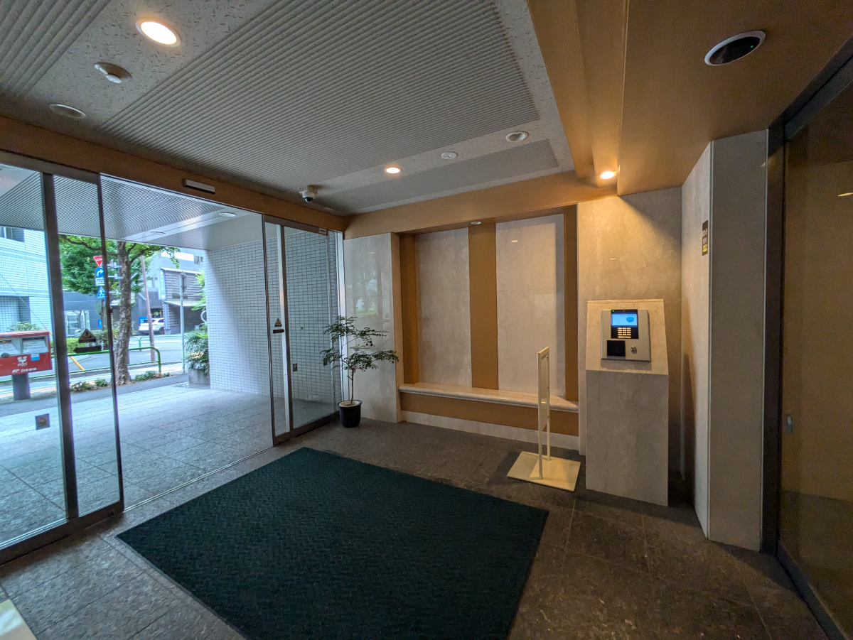 v20240926174059/fresh/building/J00100365316_8