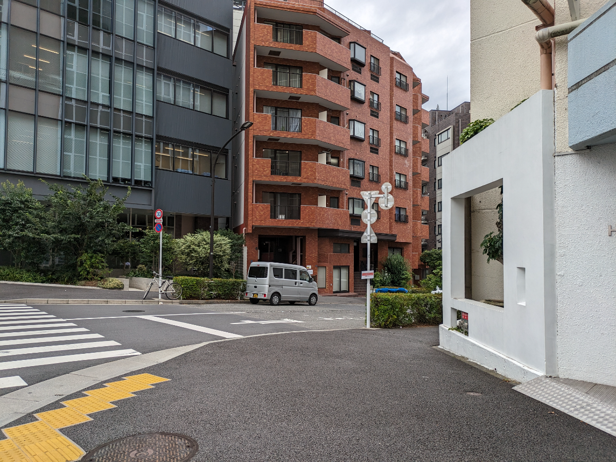 v20241008174054/fresh/building/J00100364064_8