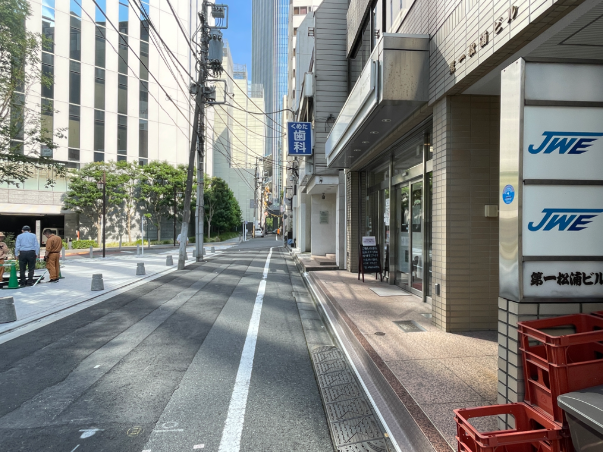 v20241008174054/fresh/building/J00100420983_14