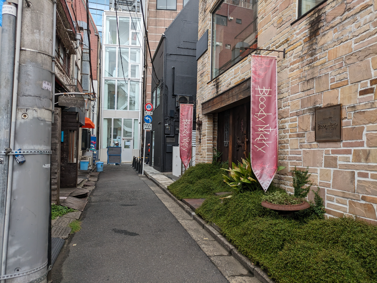 v20241009174102/fresh/building/J00100360479_6