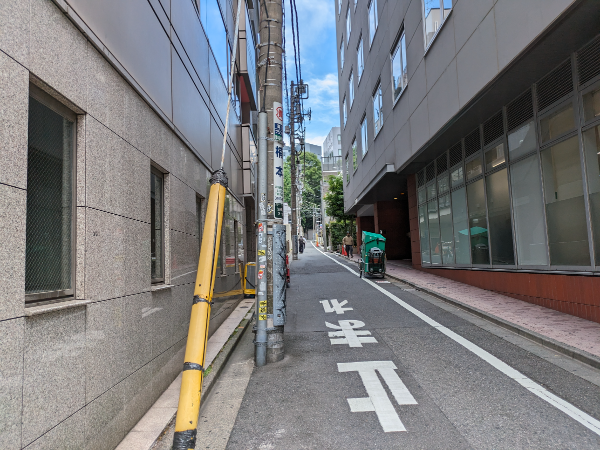 v20241009174102/fresh/building/J00100364308_19