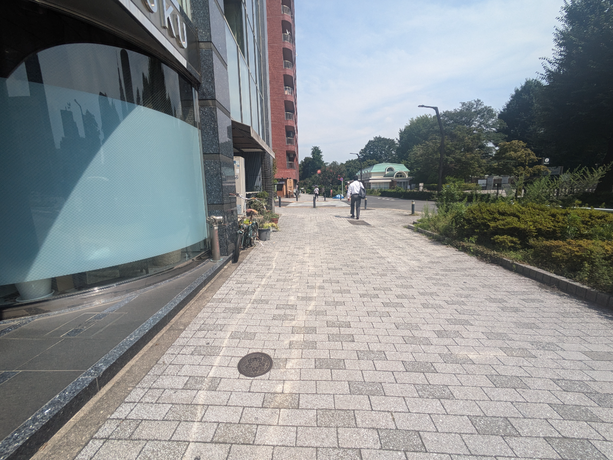 v20241009174102/fresh/building/J00100369220_2