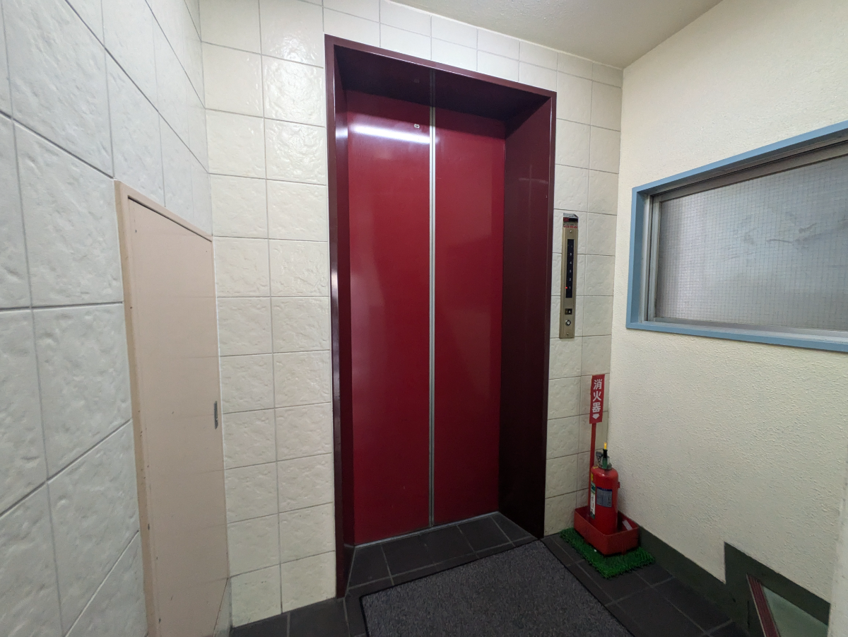 v20241016174053/fresh/building/J00100361976_4