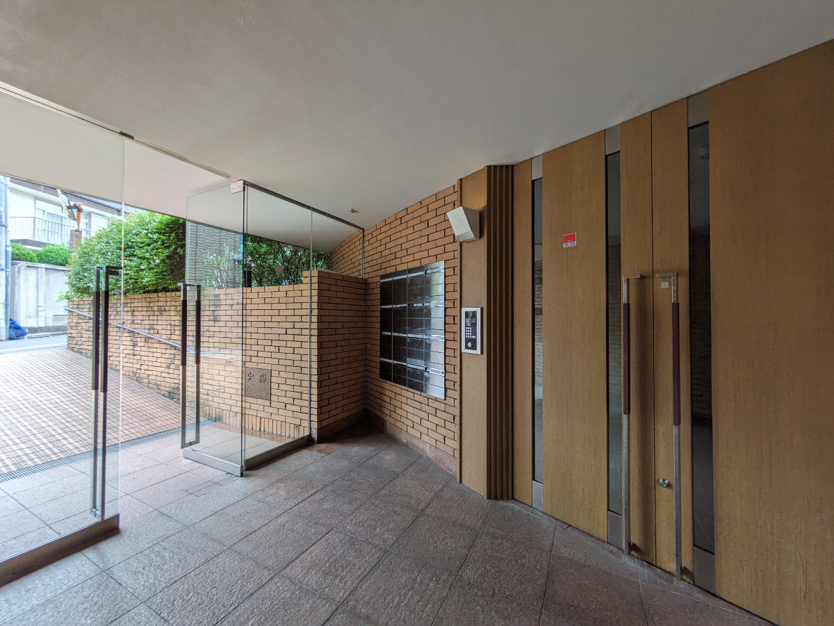 v20241021174107/fresh/building/J00100356581_14