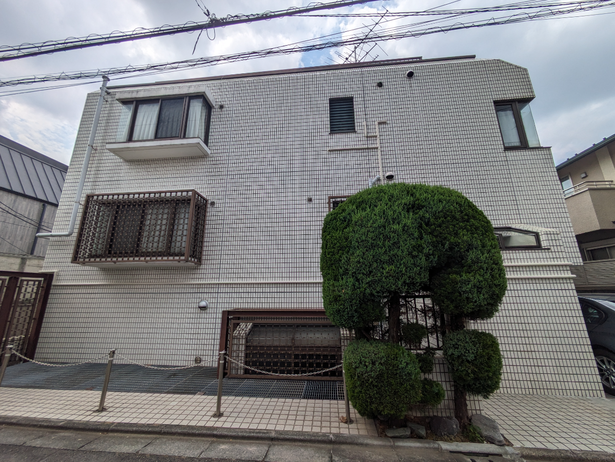 v20241022174104/fresh/building/J00100365890_1