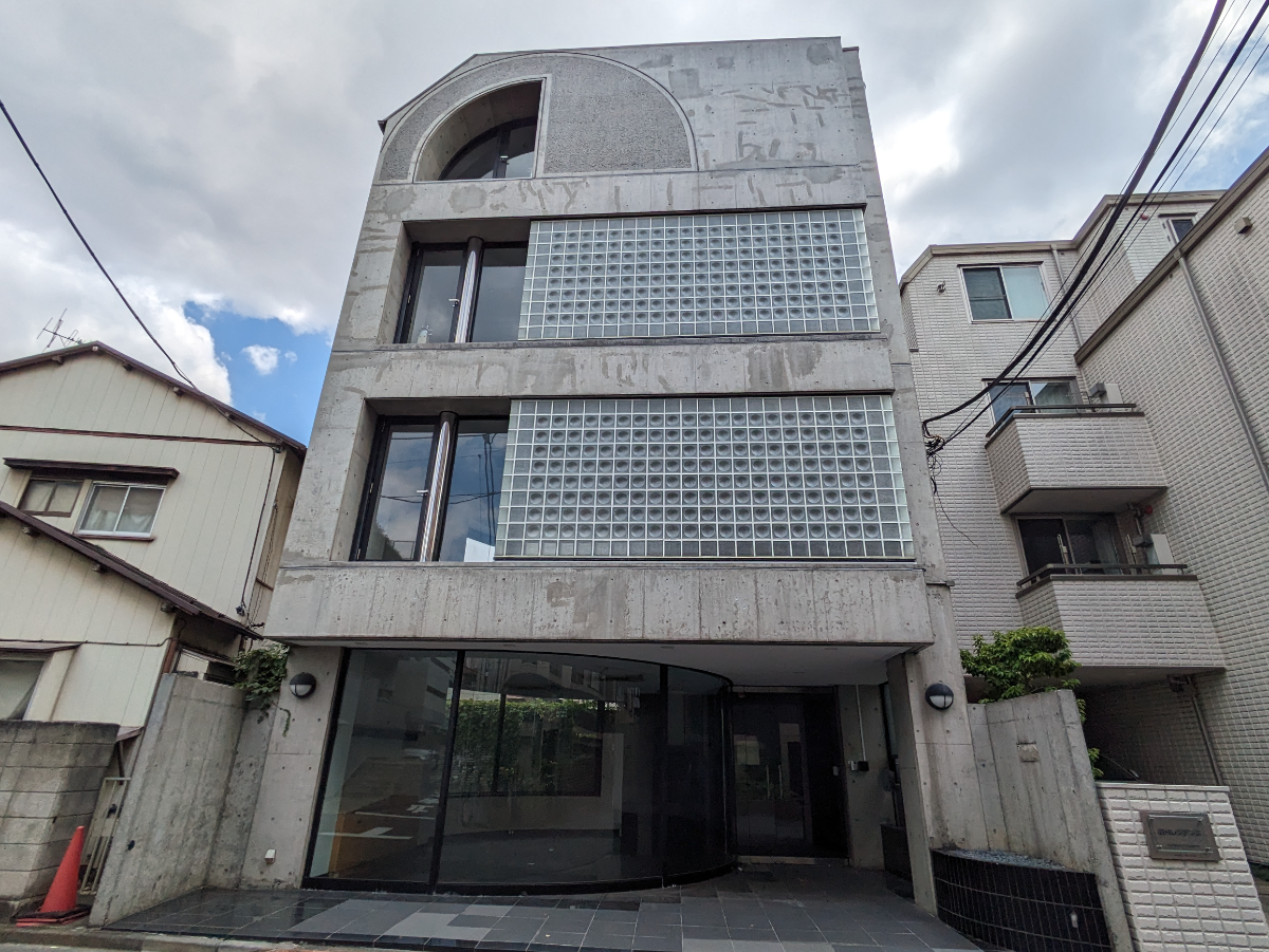 v20241028174052/fresh/building/J00100364082_13