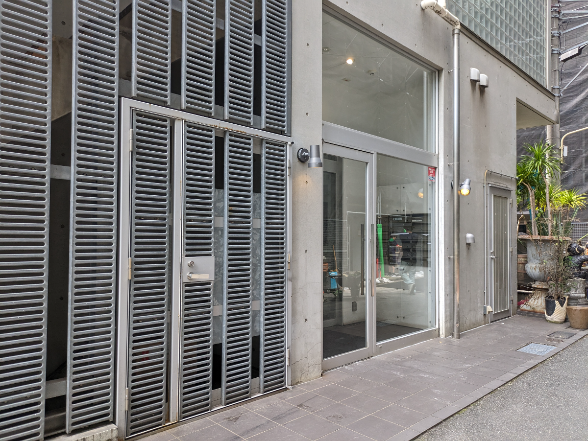 v20241029174056/fresh/building/J00100364647_19