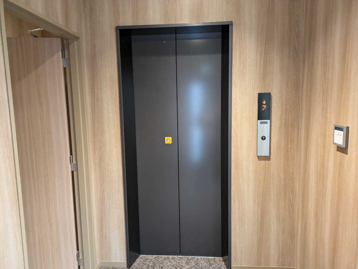 v20241115181437/fresh/room/H00102781299_7