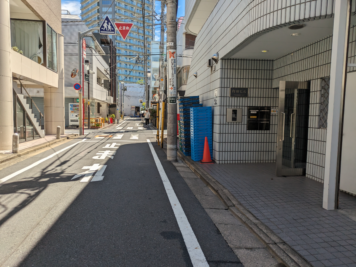 v20241120174114/fresh/building/J00100356576_8