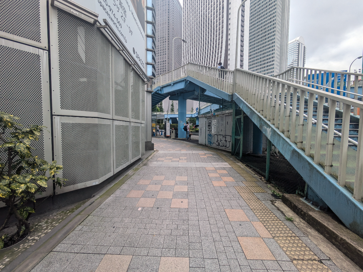 v20241120174114/fresh/building/J00100356777_9