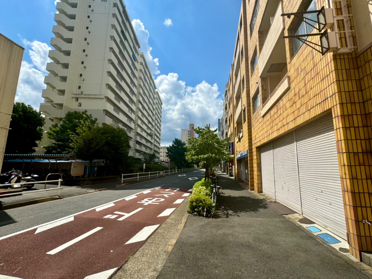 v20241120174114/fresh/building/J00100356978_2