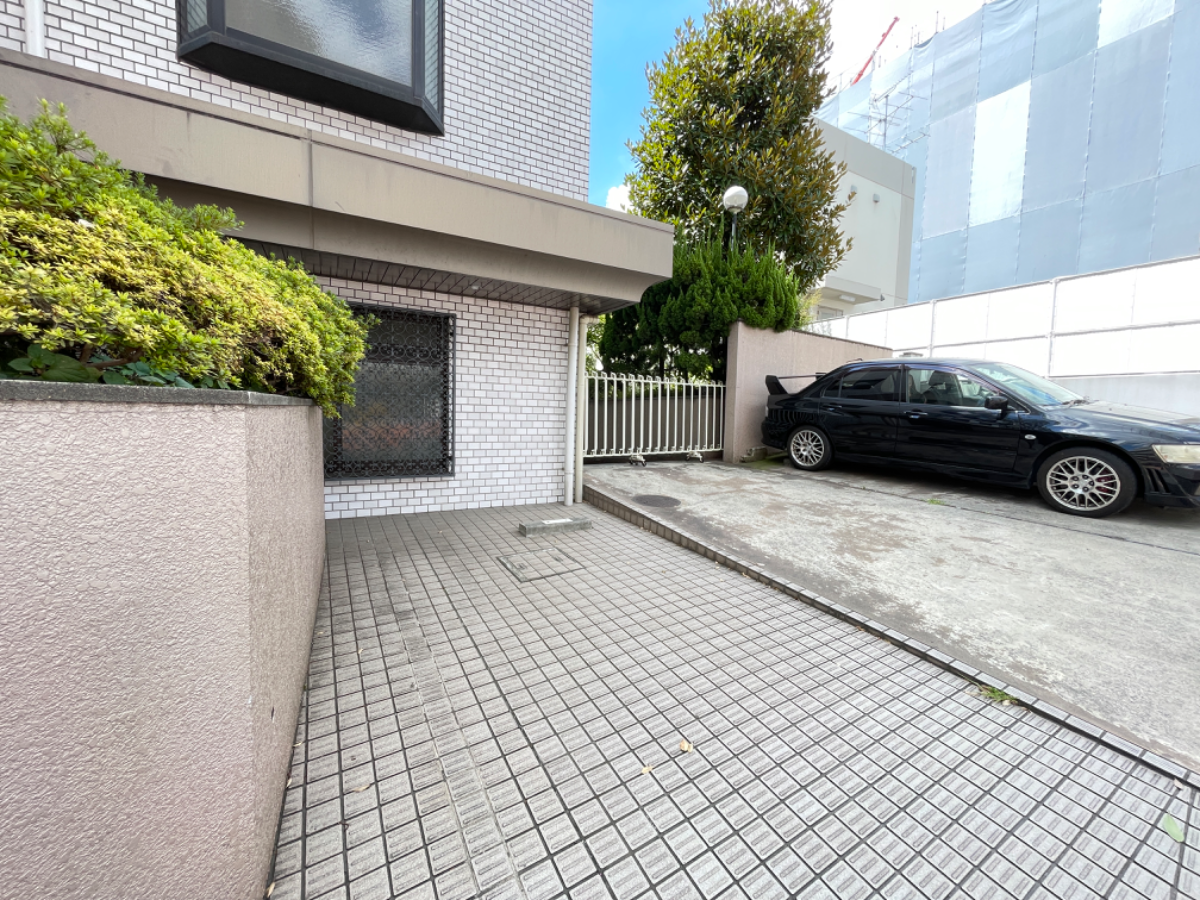 v20241120174114/fresh/building/J00100357035_11