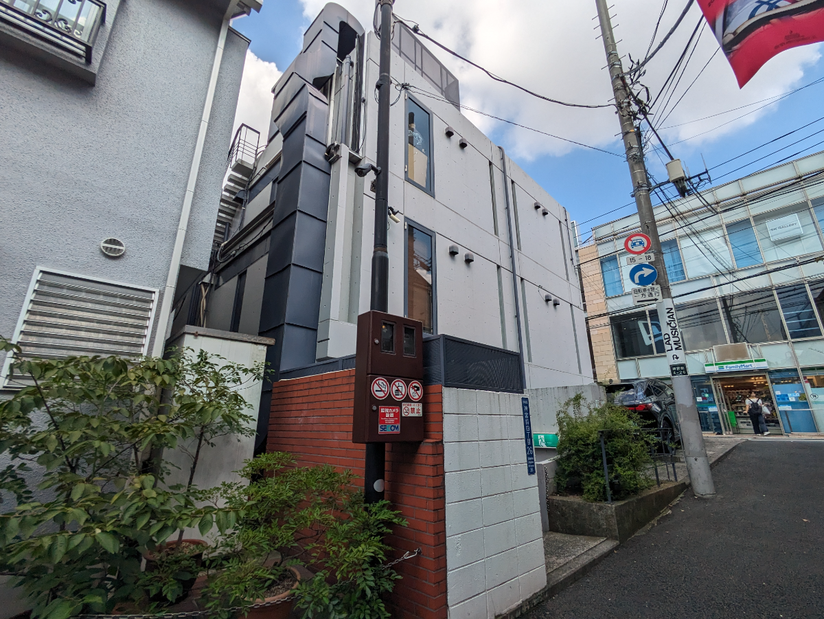 v20241120174114/fresh/building/J00100364492_6